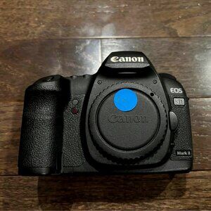 Canon EOS 5D Mark II Camera